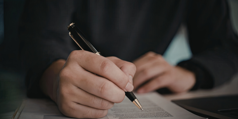 Les implications juridiques et pratiques pour l&rsquo;époux à l&rsquo;initiative du divorce