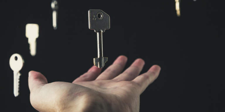 Sortir de l&rsquo;indivision entre frères et sœurs : partage, vente et rachat